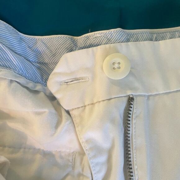 Crown & Ivy 6 inch shorts White Size 10 - Picture 7 of 7